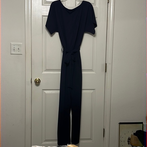 M Navy blue jumpsuit with tie around waist,  zipper on side - Picture 2 of 4